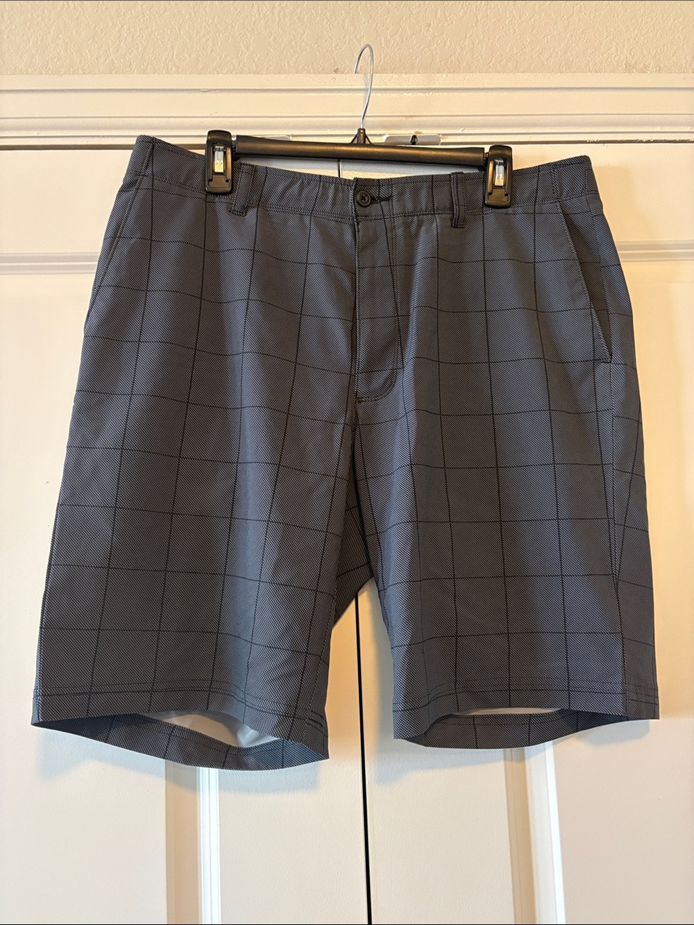 PGA Tour Slate Gray Windowpane Performance Golf Shorts